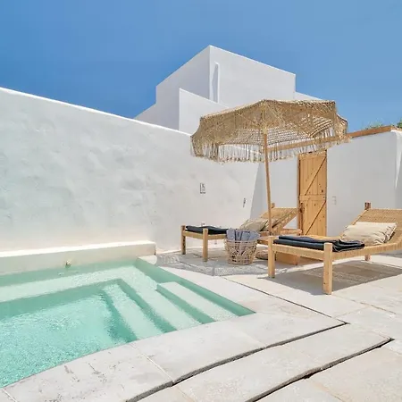 Yialos Antiparos by