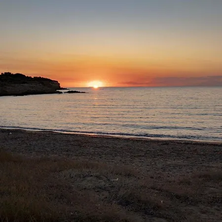 Vila Yialos *