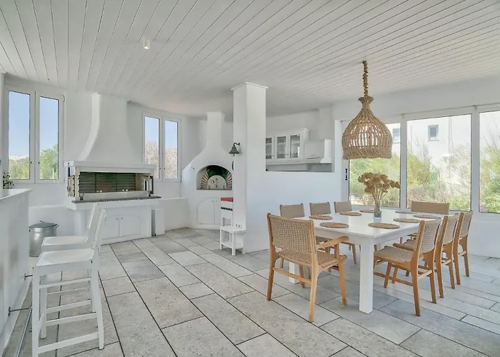 Yialos * Antiparos Town