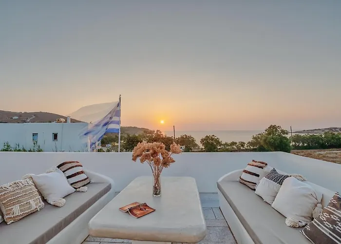 Yialos Βίλα Αντίπαρος